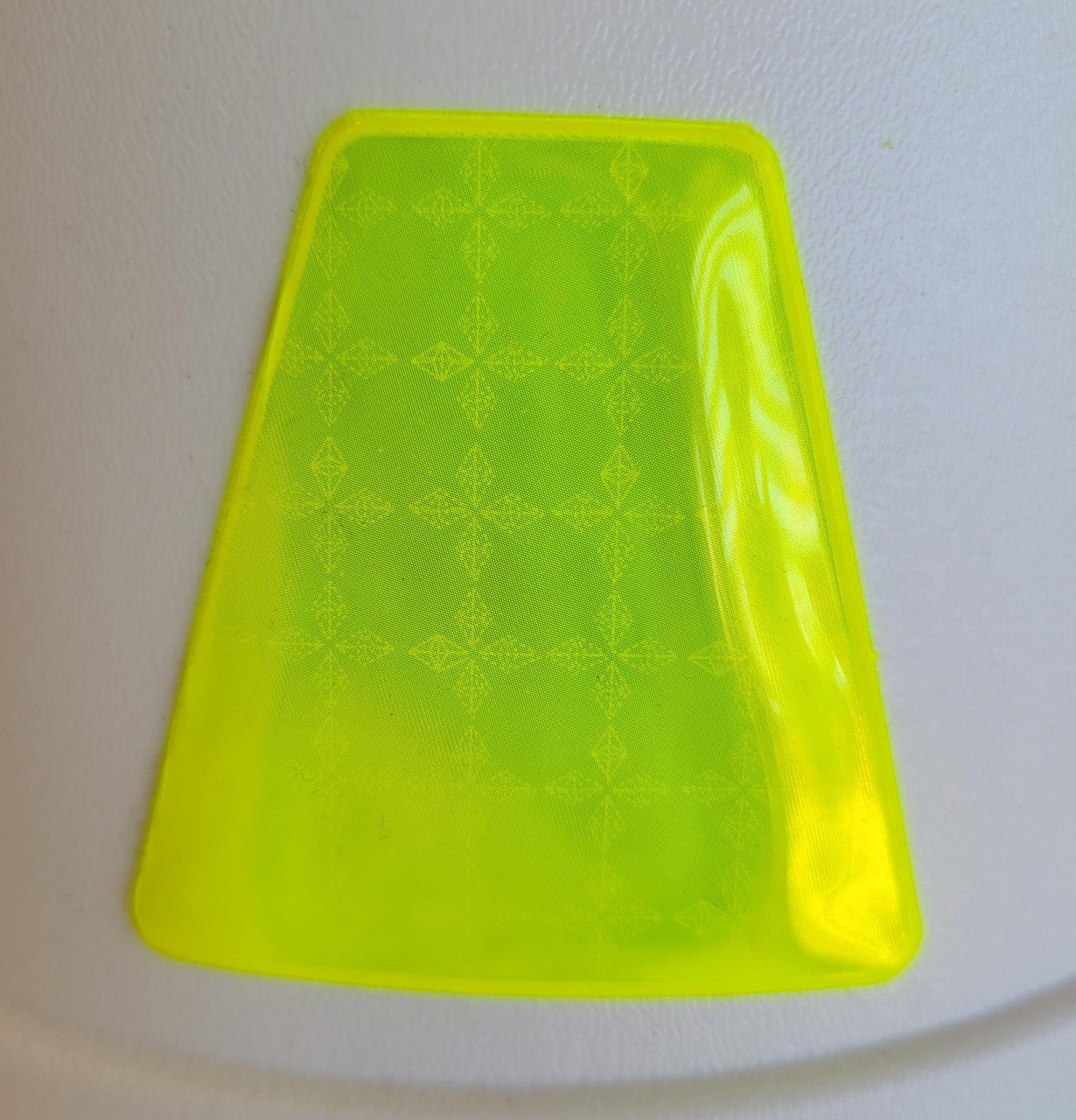 Reflexite Lime/Yellow Tetrahedron Trapezoid NFPA Approved - 20 Per Sheet